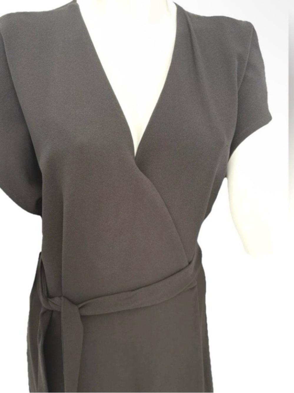 Felicity & Coco Rita
Dolman Sleeve Wrap Dress Black M NWT - Picture 4 of 5
